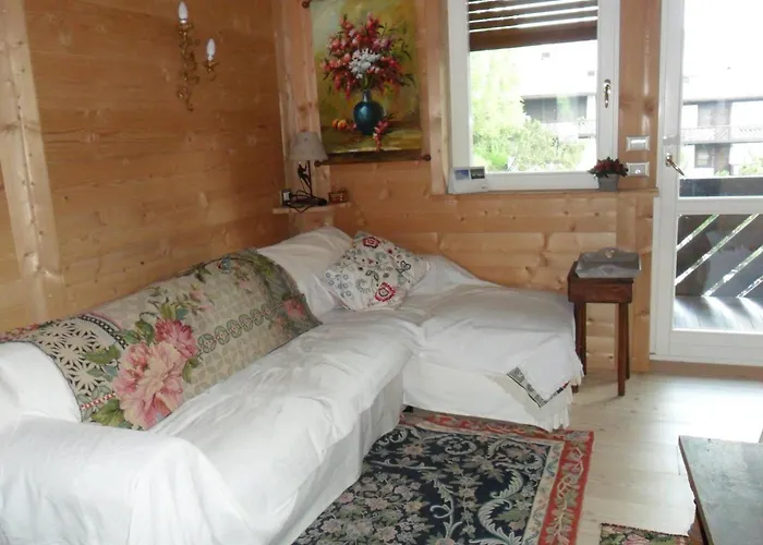 5 Torri Apartament *